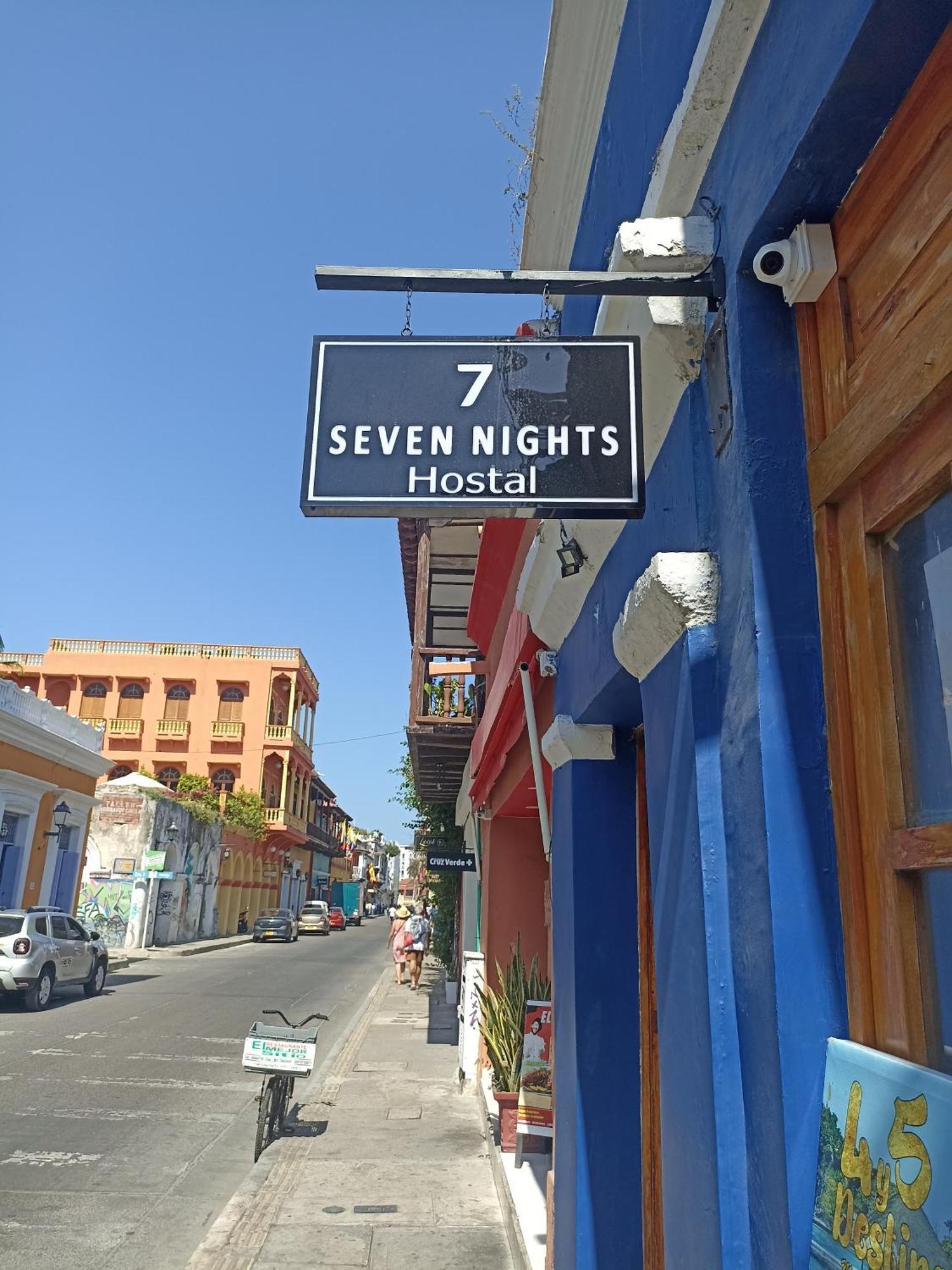 Seven Nights Hostel Картахена Экстерьер фото