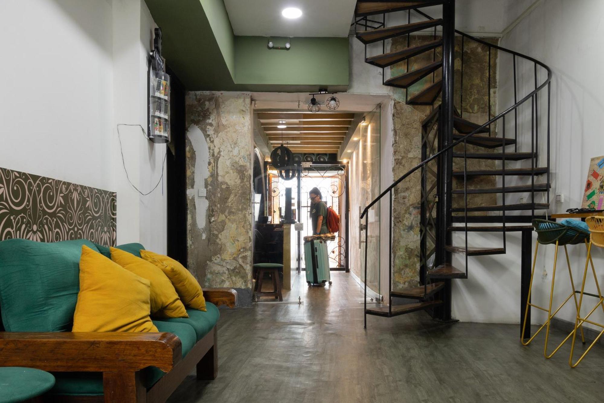 Seven Nights Hostel Картахена Экстерьер фото